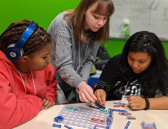 Adler Teen Alum Grace Crim is seen here working with other team members who were part of the Adler Teens Stratonauts program!