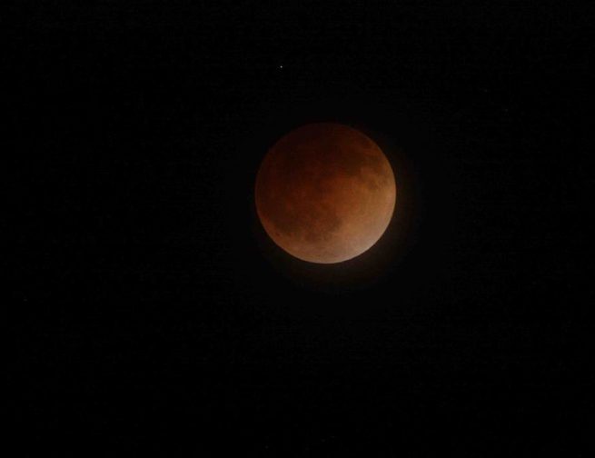 Total lunar eclipse seen in the United States on April 15th, 2014 in San Jose, California.