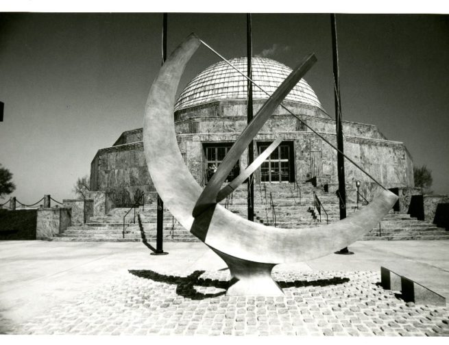 Adler Planetarium exterior with sundial