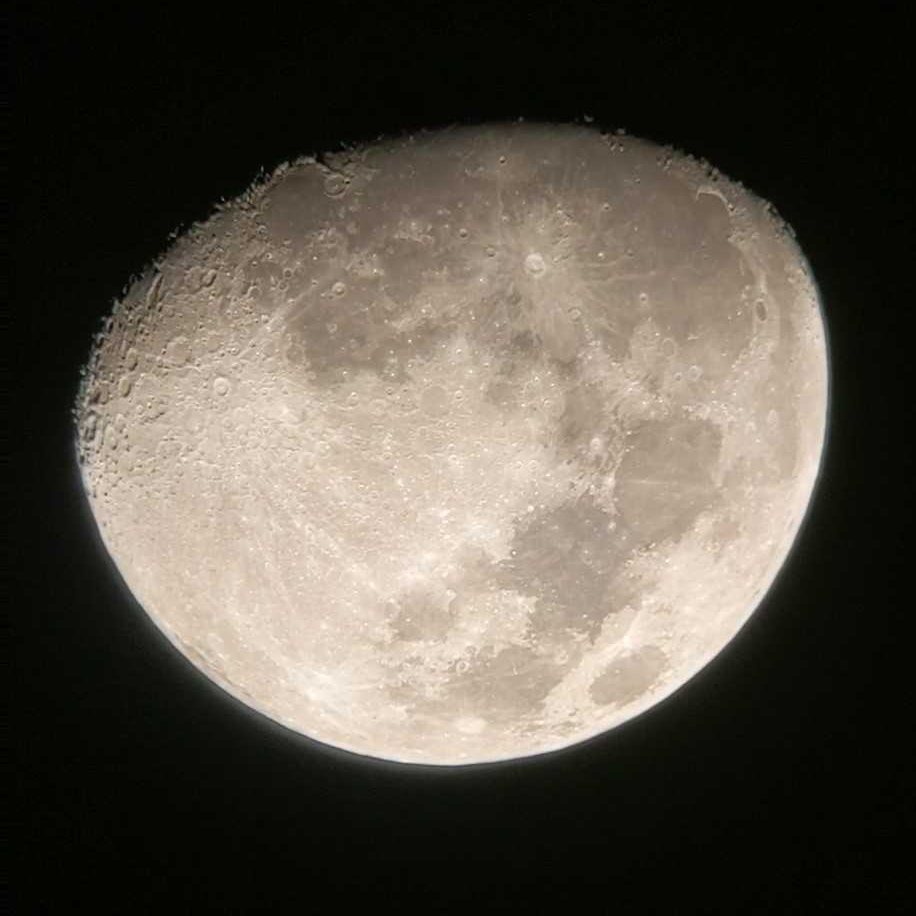 Astrophotography picture of the Moon